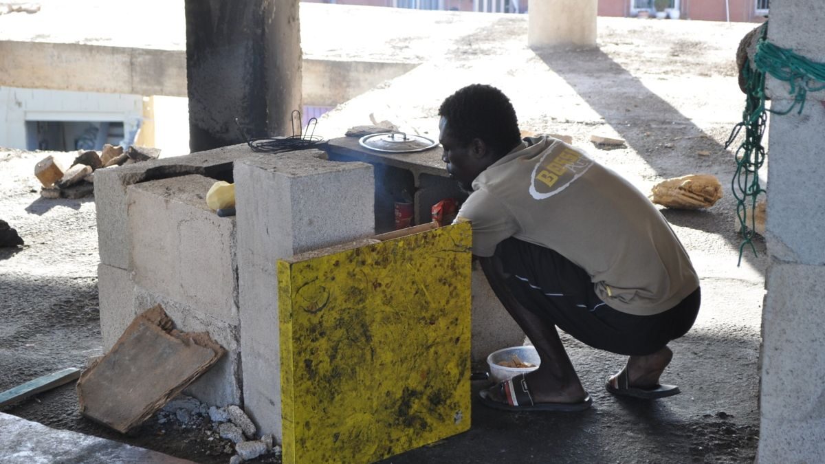 BBC News lleva a su portada el rescate de 21 trabajadores migrantes ‘explotados’ en Murcia