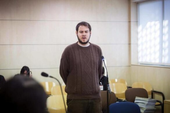 dan 10 dias a pablo hasel para entrar en prision por enaltecimiento al terrorismo e injurias a la corona