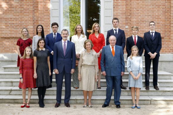 felipe vi congela los sueldos reales el leitizia y sofia solo cobraran 507 700 e en 2021