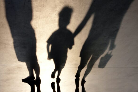 la intervencion con parejas divorciadas afecta a la salud mental de hijos e hijas