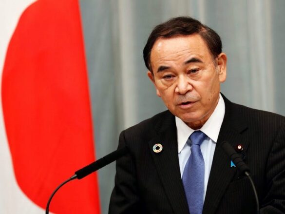 Tetsushi Sakamoto ministro de Soledad