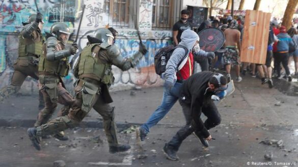 espana vendio material antidisturbios para reprimir protestas en chile y peru acusados de violaciones a los derechos humanos