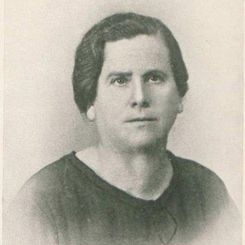 hallan en una fosa los restos de la primera alcaldesa republicana de espana fusilada en 1936