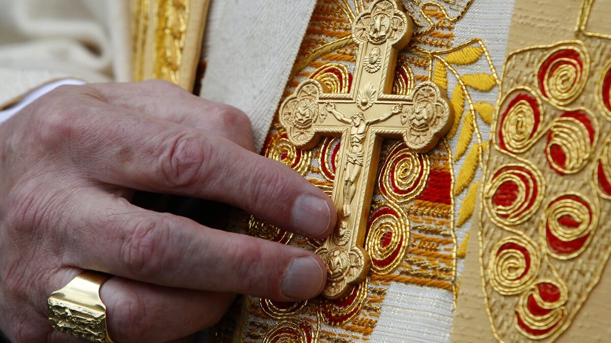 La avaricia del clero y la complicidad del PP: la Iglesia inmatriculó 34.961 bienes gracias a Aznar