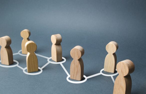 la economia social dignifica el trabajo y a las personas
