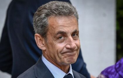 Sarkozy, el corrupto. Pierde la última apelación en su caso de corrupción, llevará tobillera electrónica