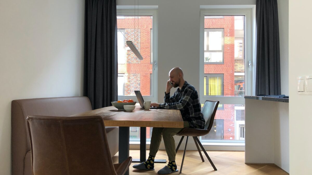 Cómo teletrabajar sin perder la salud en el intento