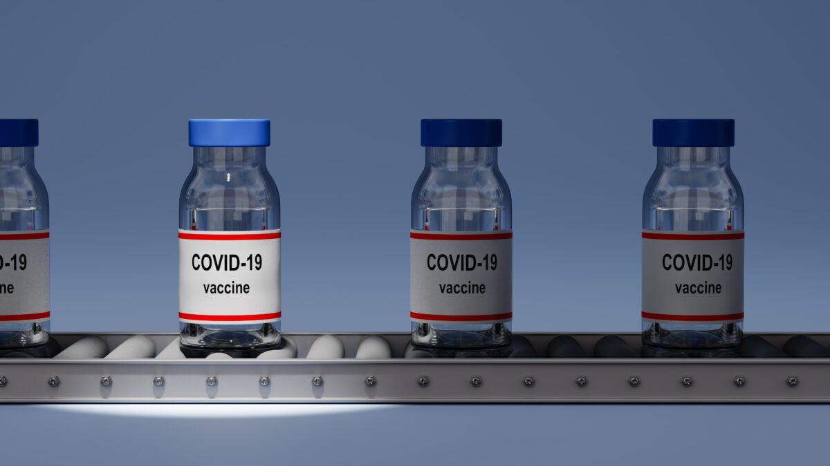 COVID-19: la guerra de las dosis