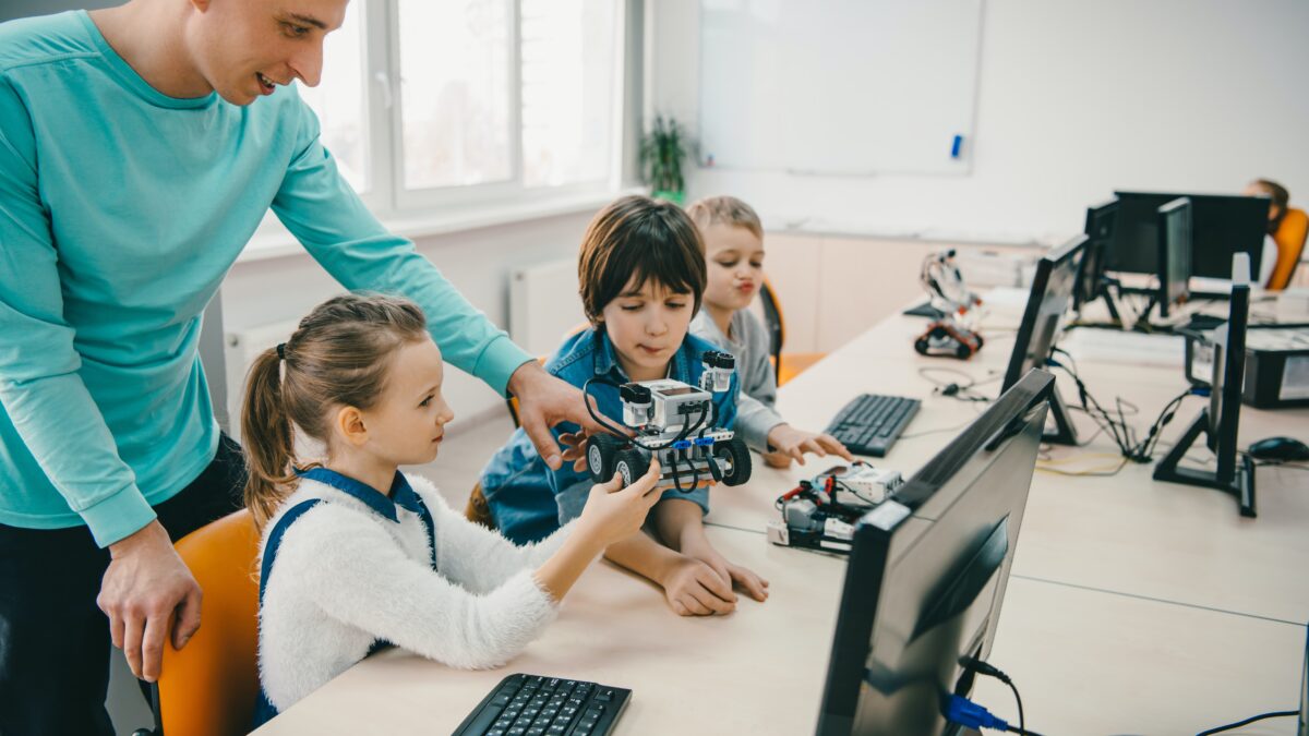 Niñas y disciplinas STEM: «Si no están, será porque no les gusta»