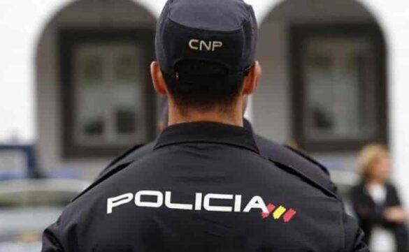 Policía