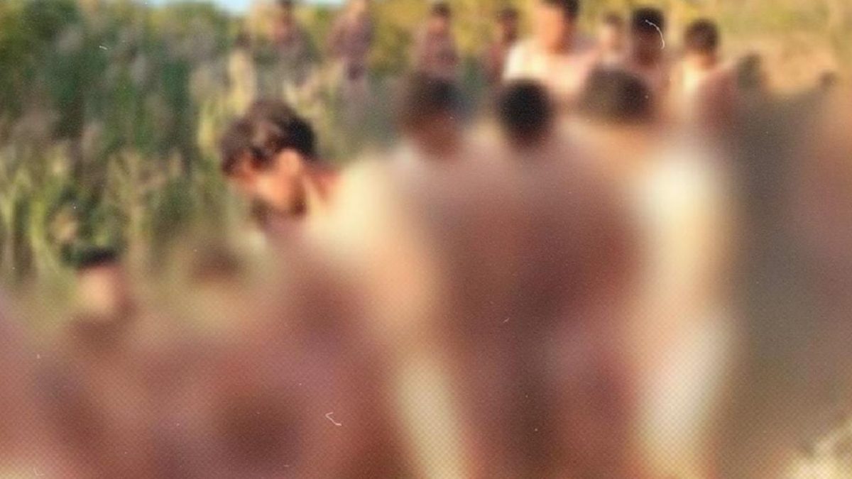 Encuentran a un centenar de refugiados desnudos en frontera de Grecia con Turquía