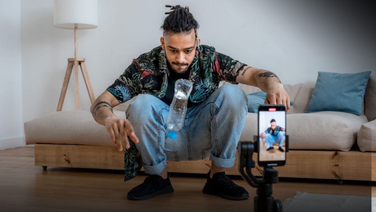 Hazte rico sin esfuerzo: la promesa de los «ingresos pasivos» arrasa a la generación TikTok