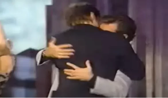 jim carrey chris isaak kiss mtv movie awards