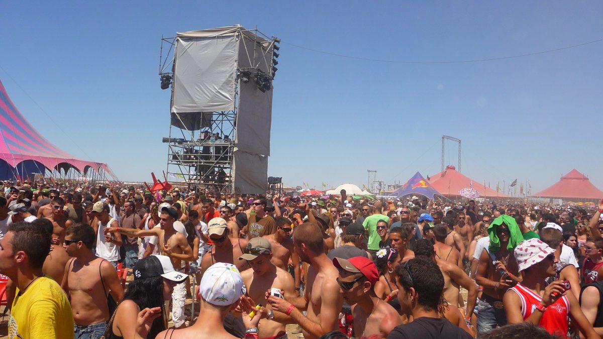Lo último: informes médicos para dejarte entrar con comida en los festivales