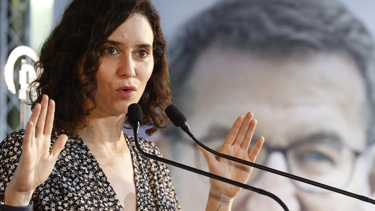 ¿Adjudicar la alimentación de cinco residencias a una empresa que sirvió comida podrida? Claro, ¿por qué no?