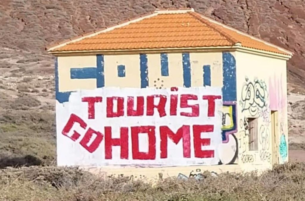 Vídeo | No queremos vuestro dinero: Canarias contra el turismo depredador