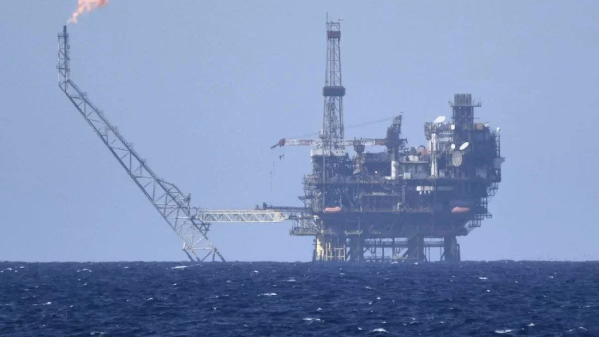 Cinco décadas de sabotaje: el plan del lobby petrolero contra las energías limpias