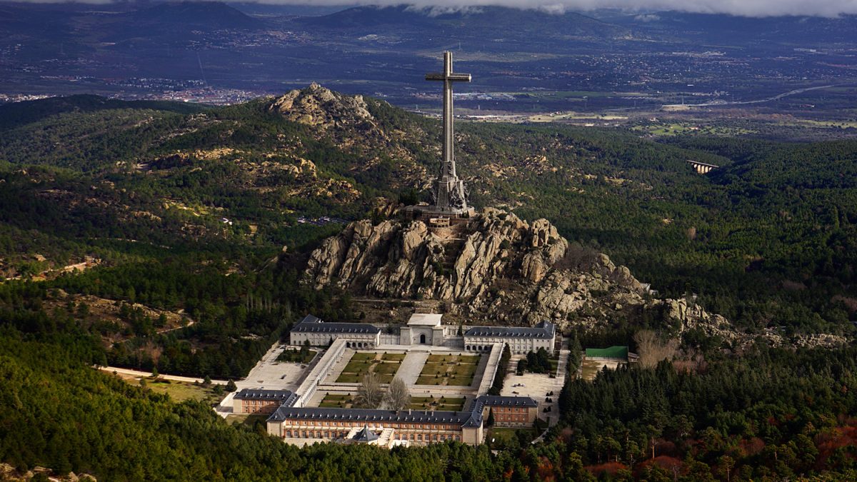 Exaltación franquista en un instituto: cuando la educación pública se convierte en propaganda