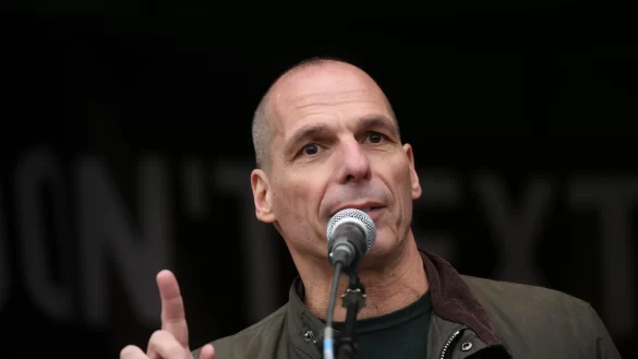 imagen archivo politico griego yanis varoufakis default