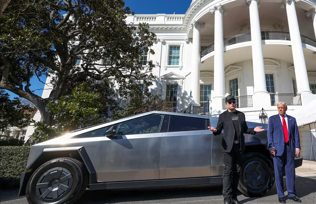 Ultimátum a Elon Musk: el mayor inversor de Tesla exige su renuncia tras el desplome de las acciones