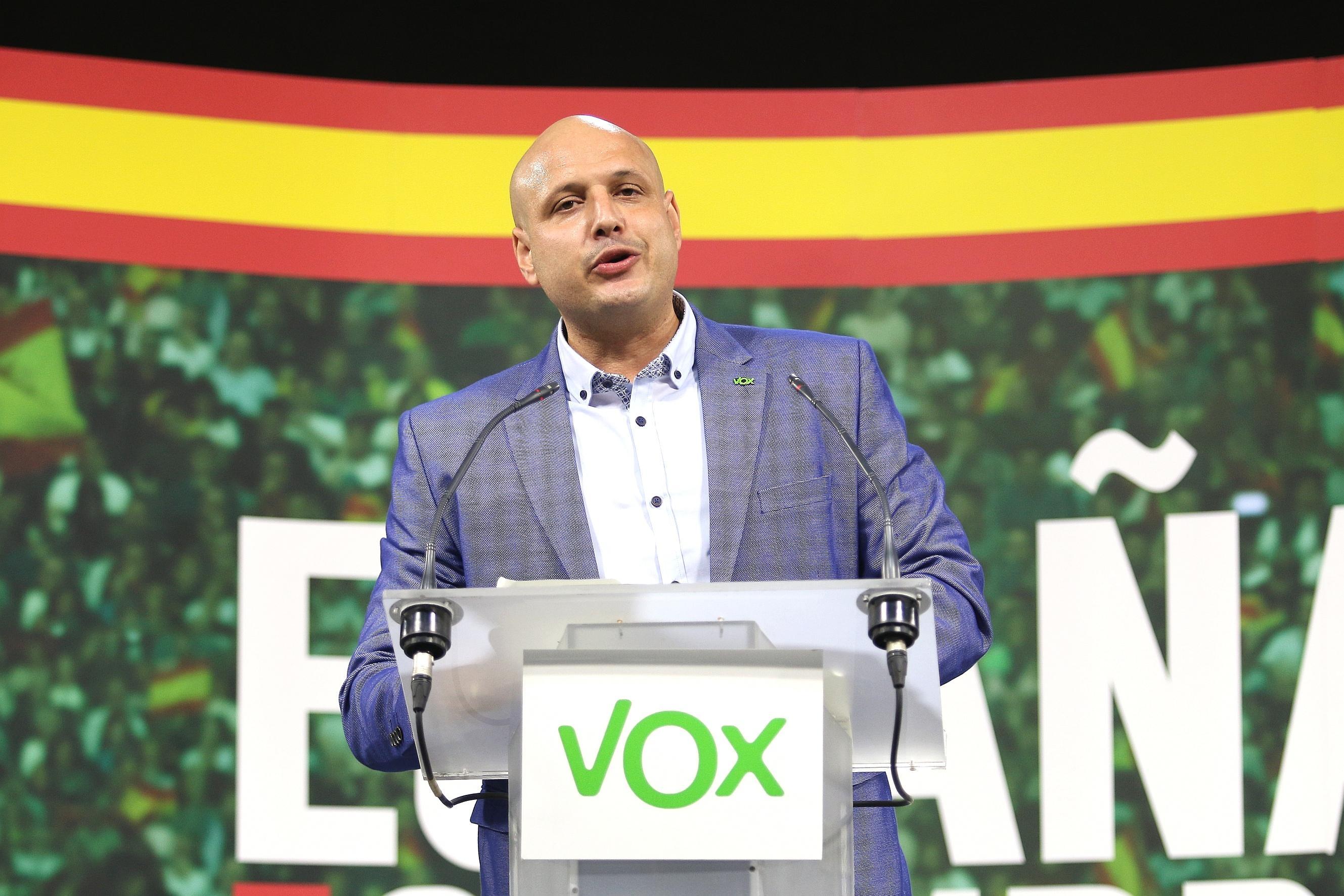 https://spanishrevolution.net/wp-content/uploads/2026/04/europapress-2431033-acto-publico-presidente-vox-diputado-vox-parlamento-andaluz-rodrigo-alonso.jpg